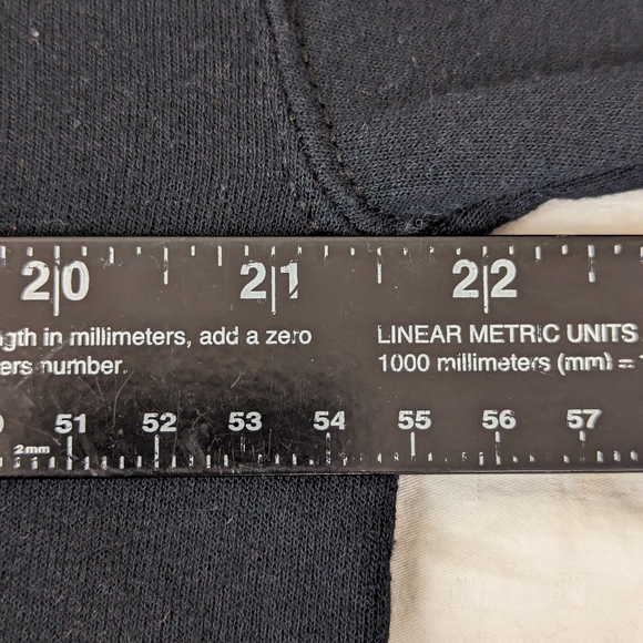 Vincent Van Gogh Alien Sweatshirt (note one ear). Medium - Picture 6 of 8